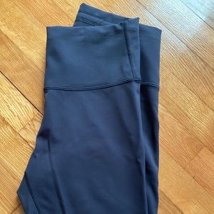 Lululemon Wunder Under 25” Size 10